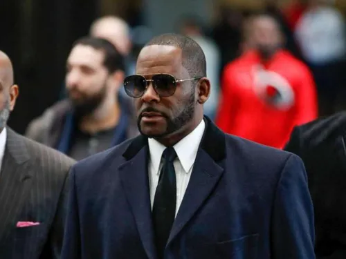 YouTube a supprimé les chaînes de R.Kelly